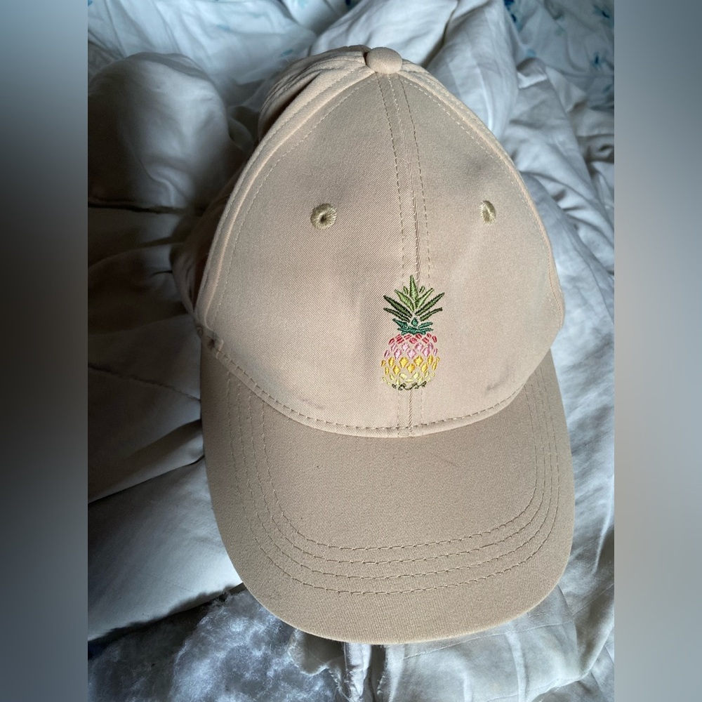 Tommy Bahama Tan Hat with Pineapple Design
